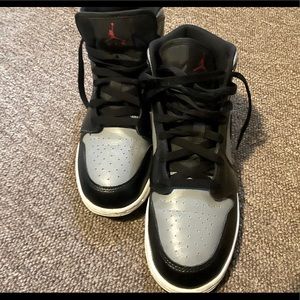 Black and Grey Jordan 1s . Size 7Y